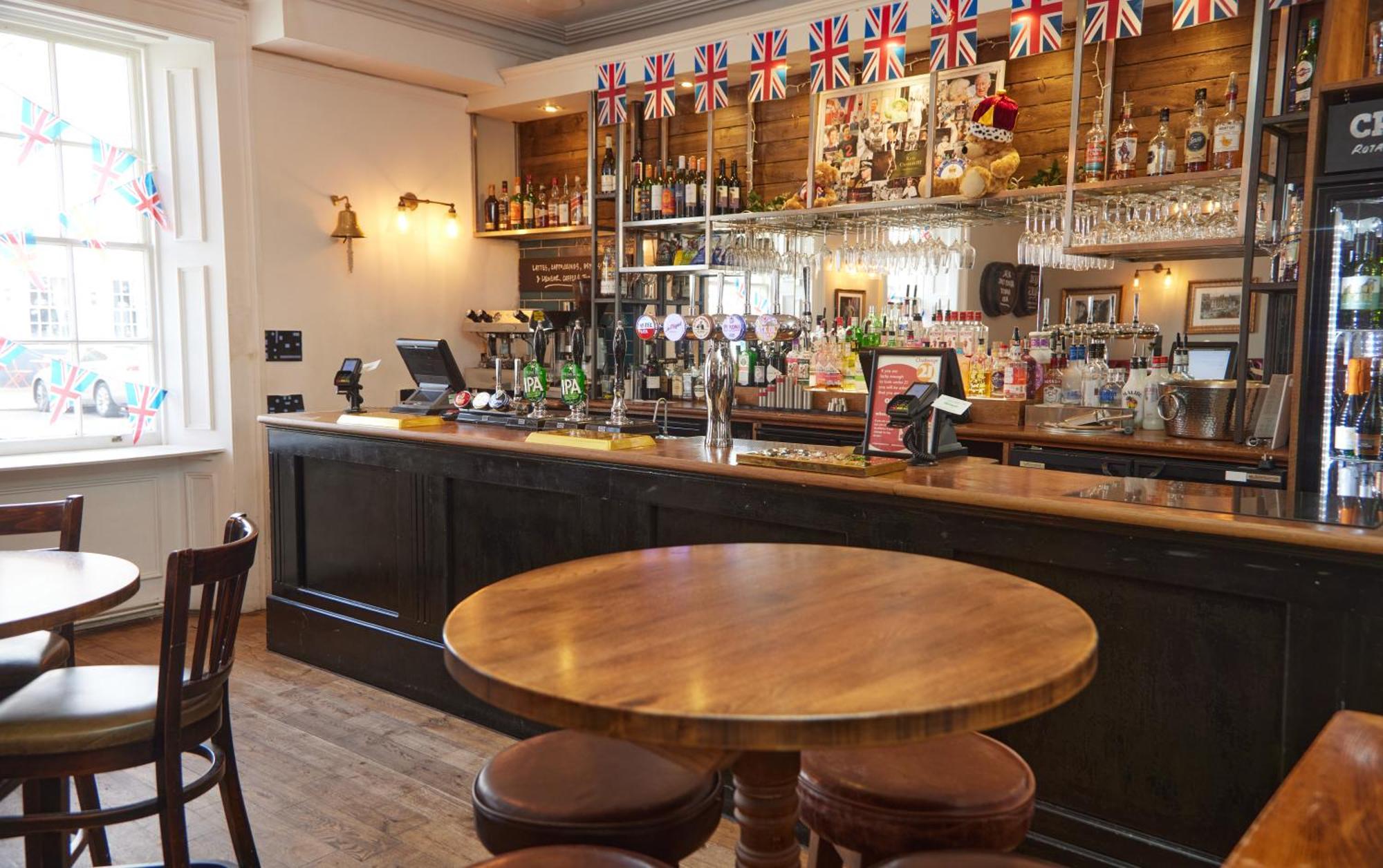 Kings Arms Hotel By Greene King Inns ウェスターハム エクステリア 写真